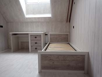 Стол письменный Koen ясень снежный