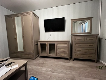 Тумба-витрина Classic глиняный серый