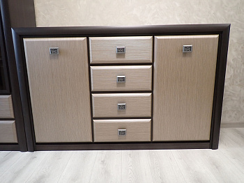 Тумба-комод Koen венге штрокс