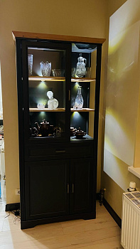 Витрина с подсветкой Jasmin графит/дуб артизан