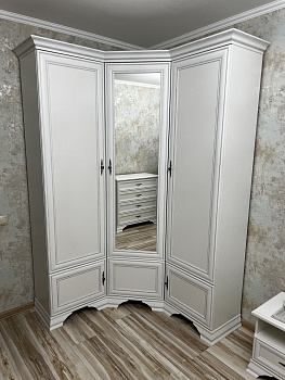 Шкаф с зеркалом угловой Kentaki белый